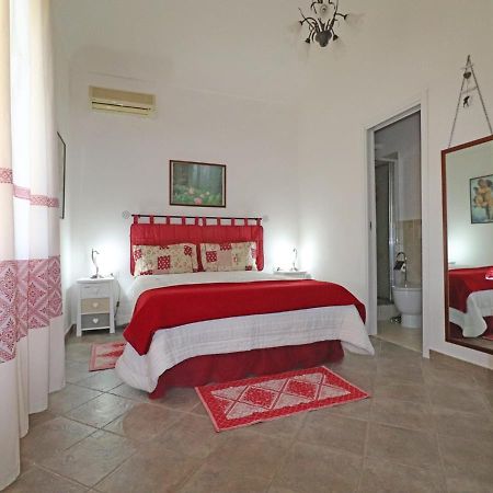 Murphy Holiday Home - Mongiardino 01 La Maddalena  Eksteriør billede